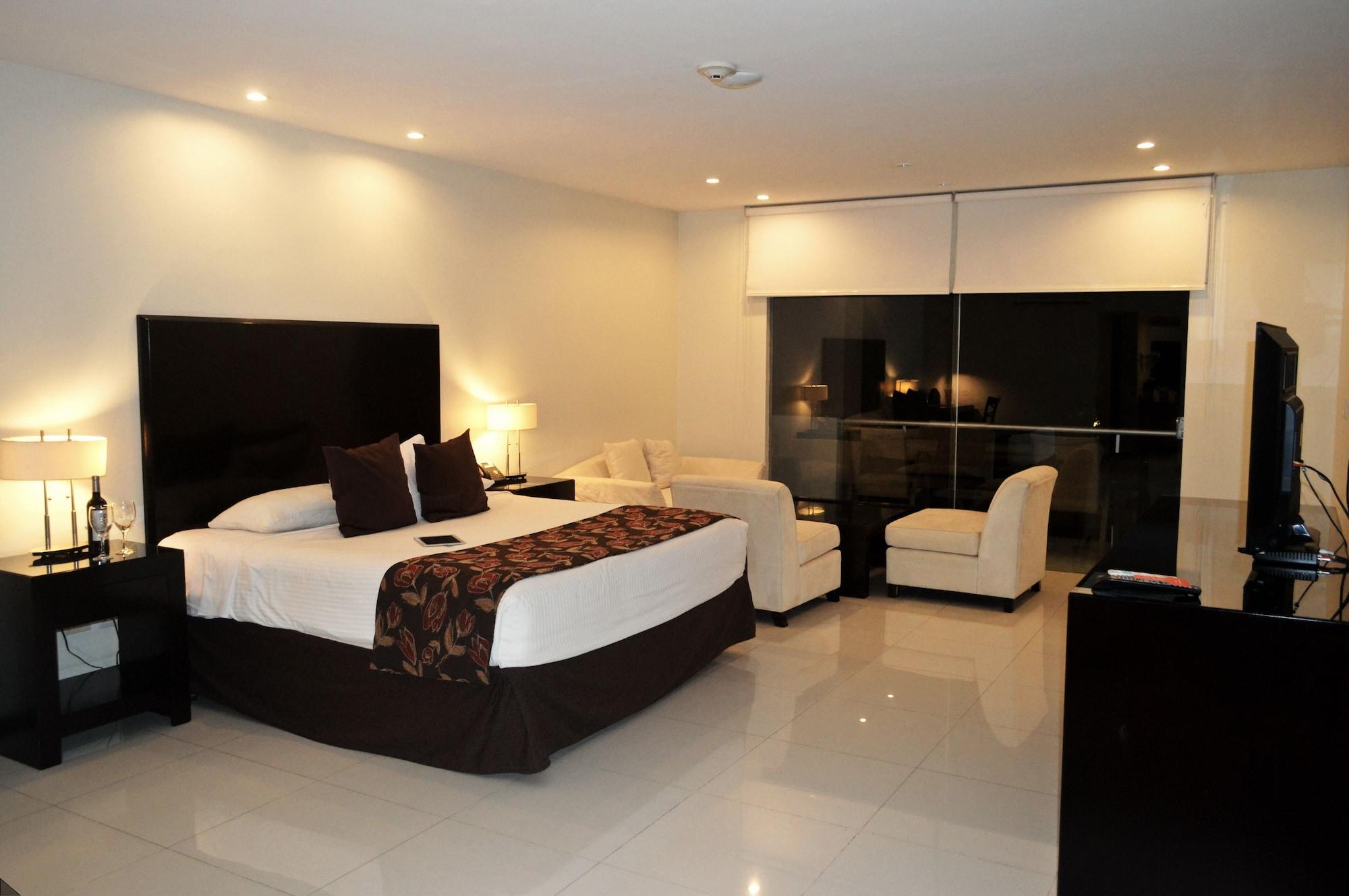 Sun Hotel Warnes Екстер'єр фото