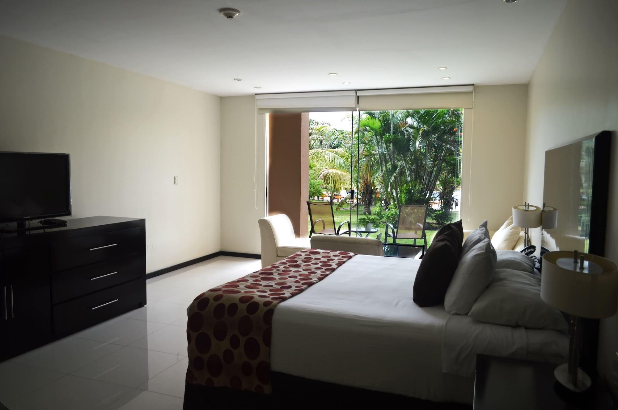 Sun Hotel Warnes Екстер'єр фото