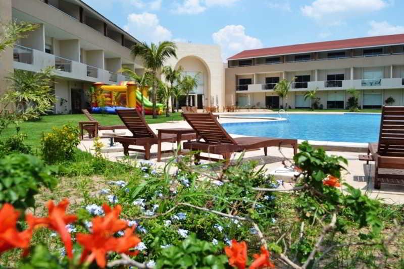 Sun Hotel Warnes Екстер'єр фото