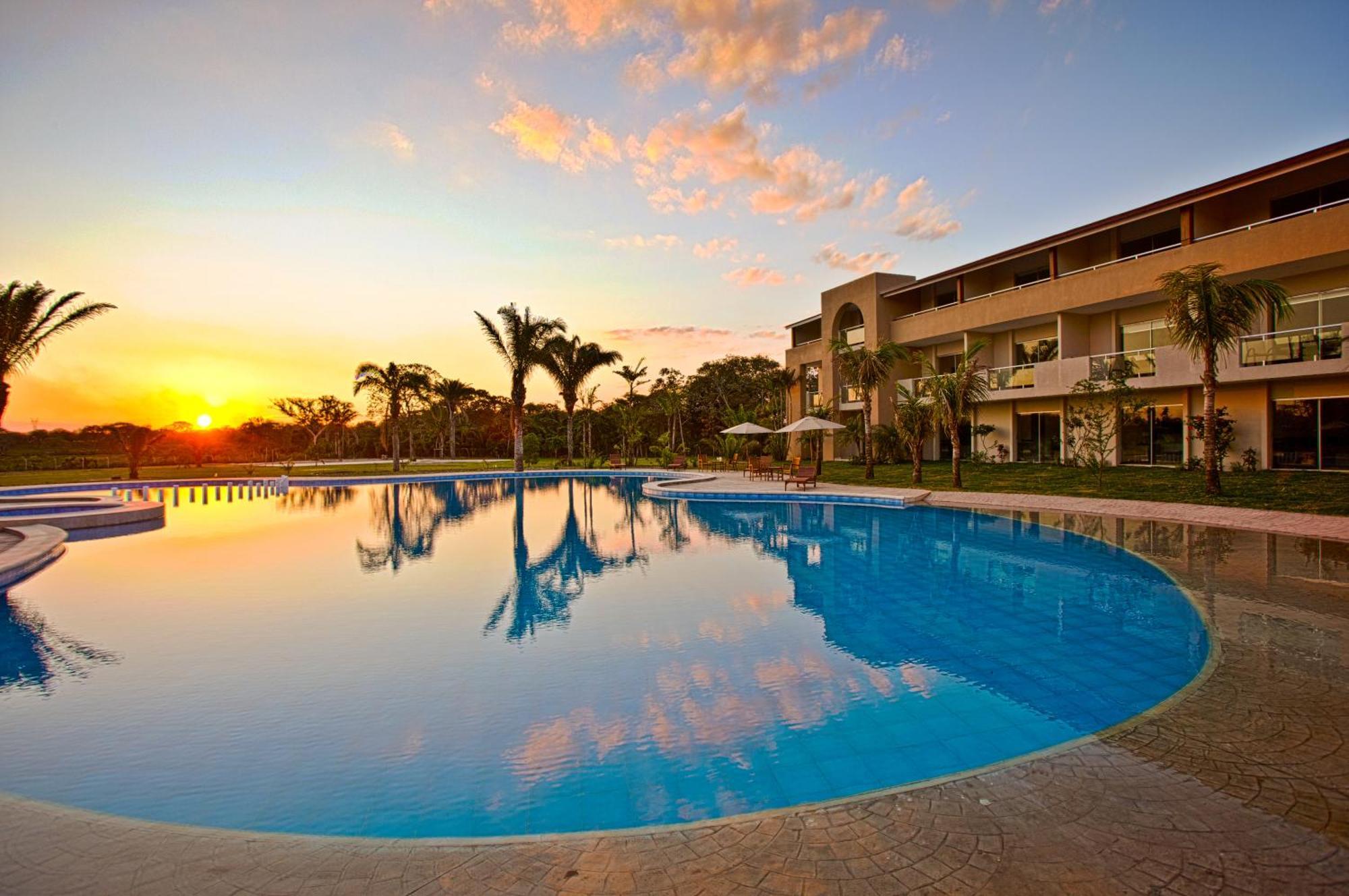 Sun Hotel Warnes Екстер'єр фото
