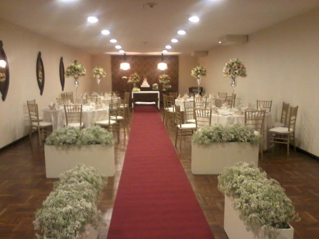 Sun Hotel Warnes Екстер'єр фото
