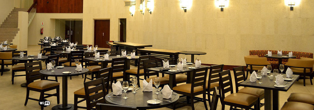 Sun Hotel Warnes Екстер'єр фото
