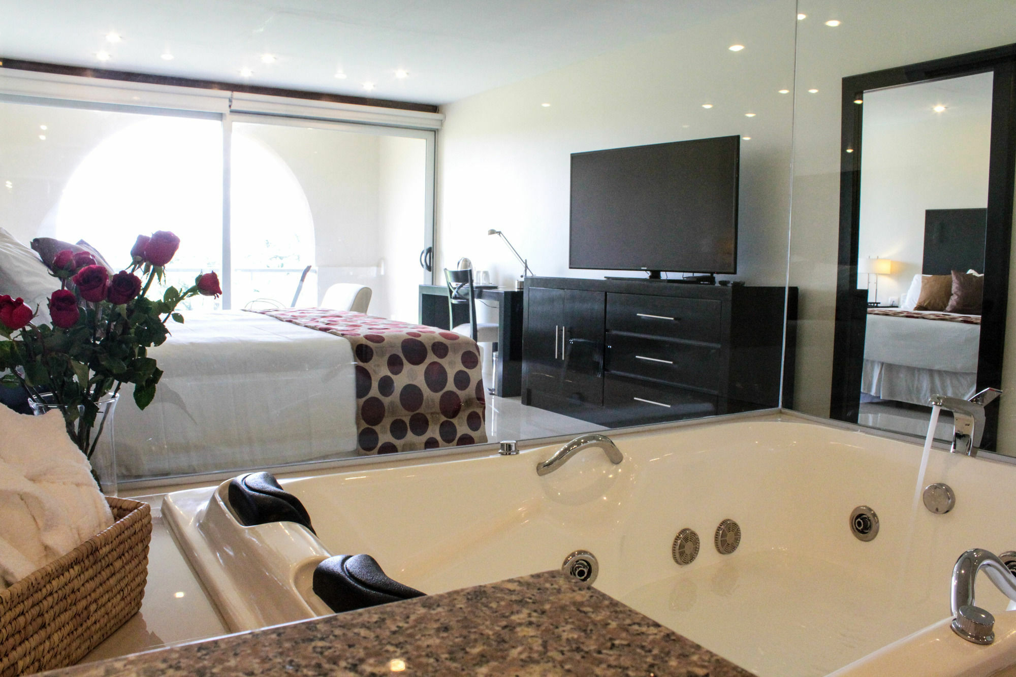 Sun Hotel Warnes Екстер'єр фото