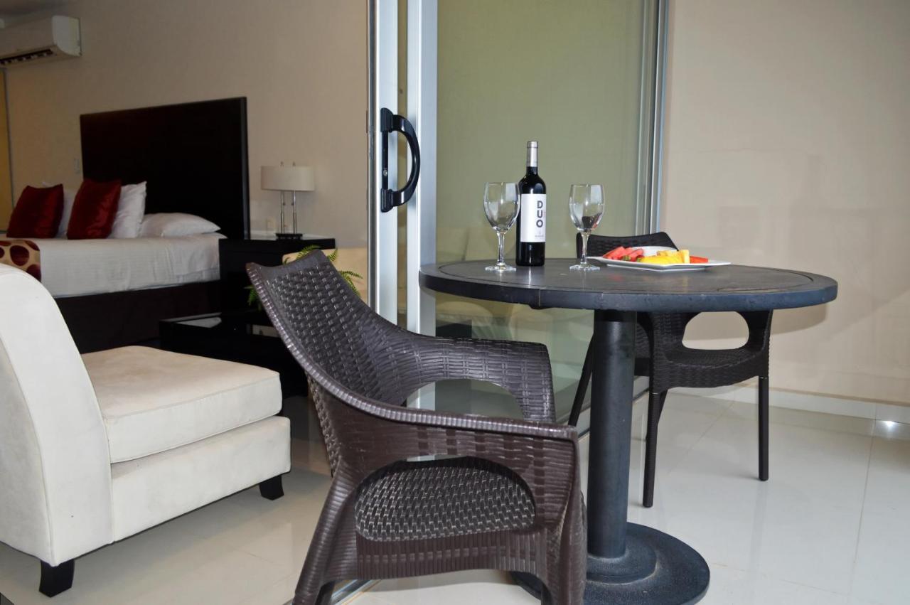 Sun Hotel Warnes Екстер'єр фото