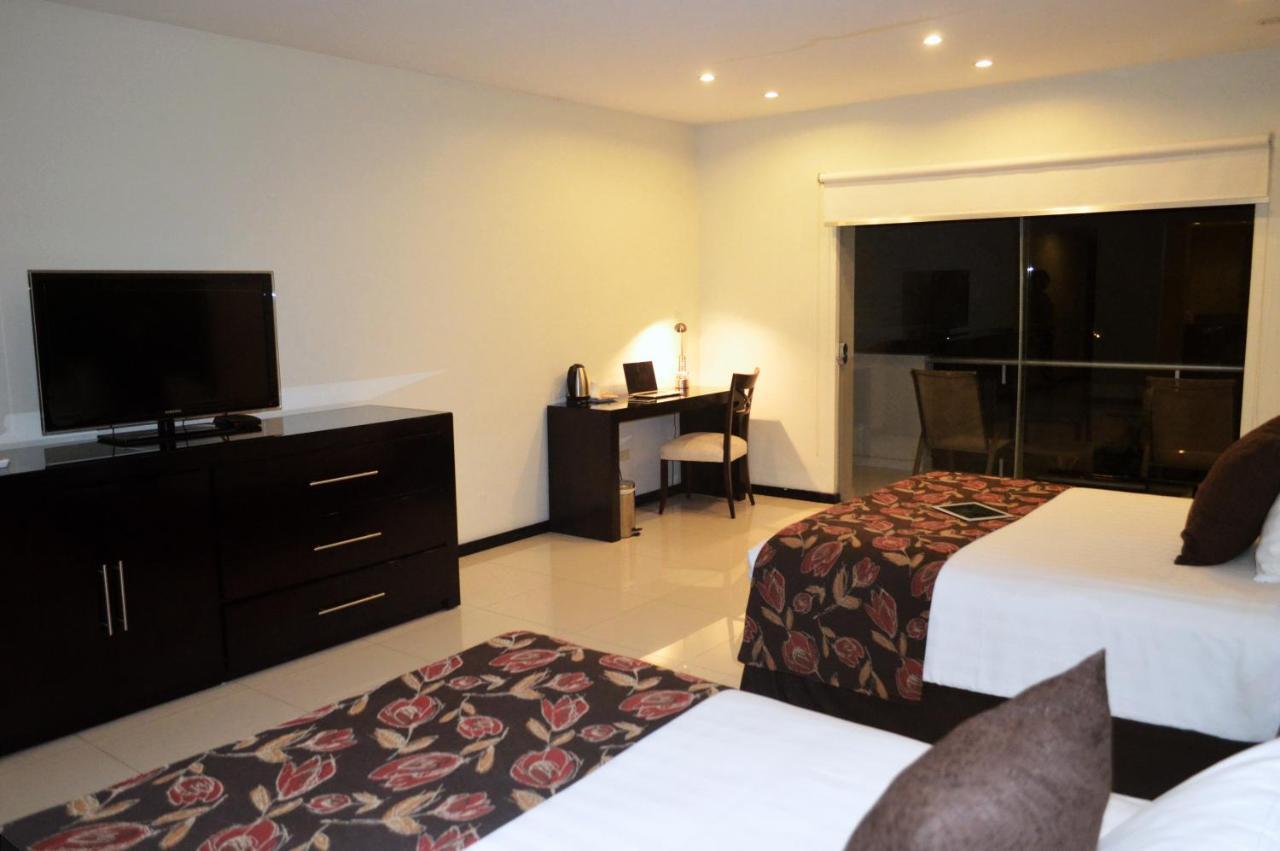 Sun Hotel Warnes Екстер'єр фото