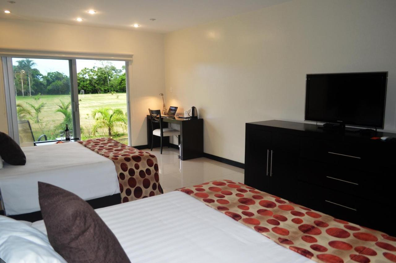 Sun Hotel Warnes Екстер'єр фото