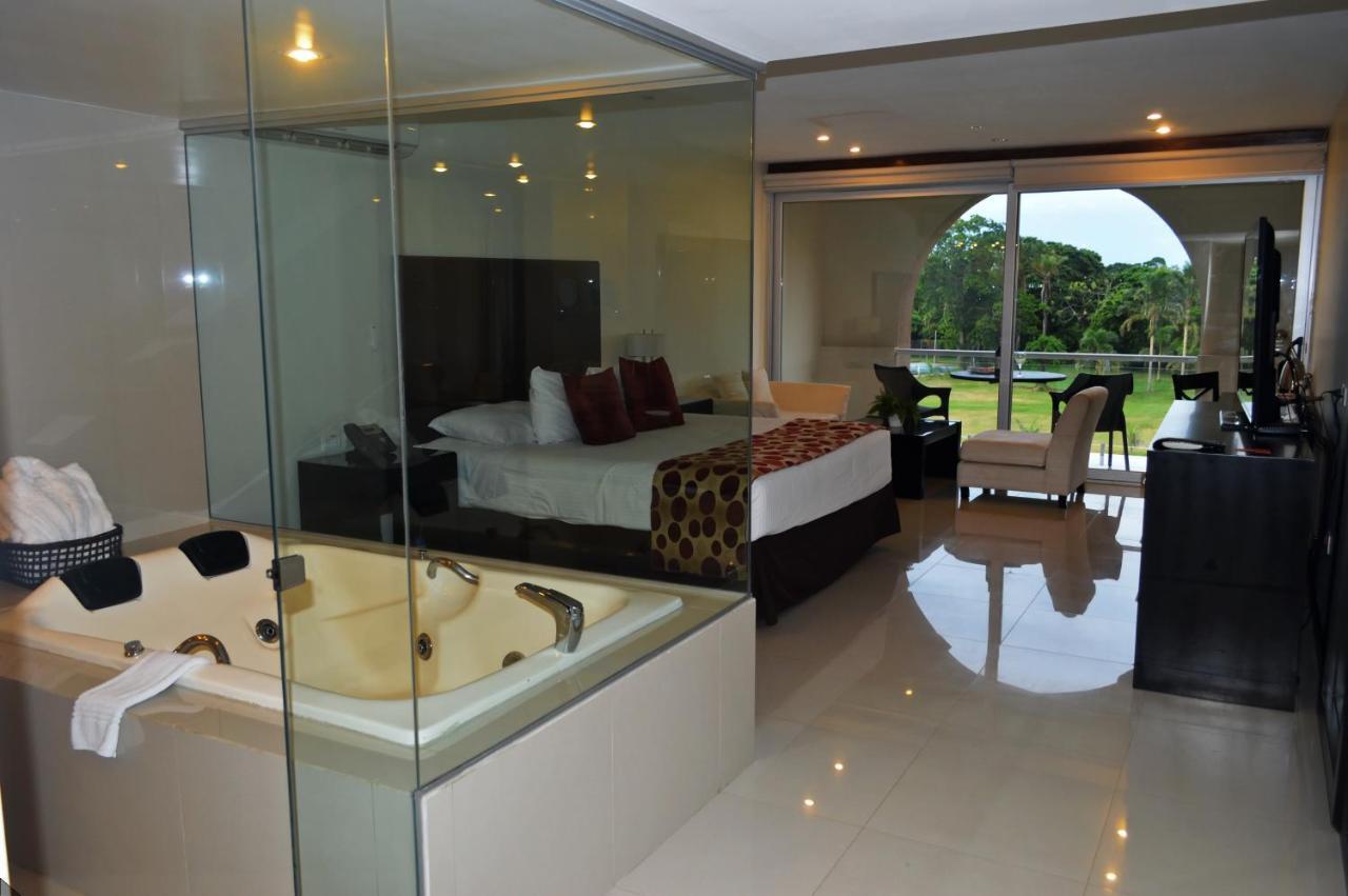 Sun Hotel Warnes Екстер'єр фото